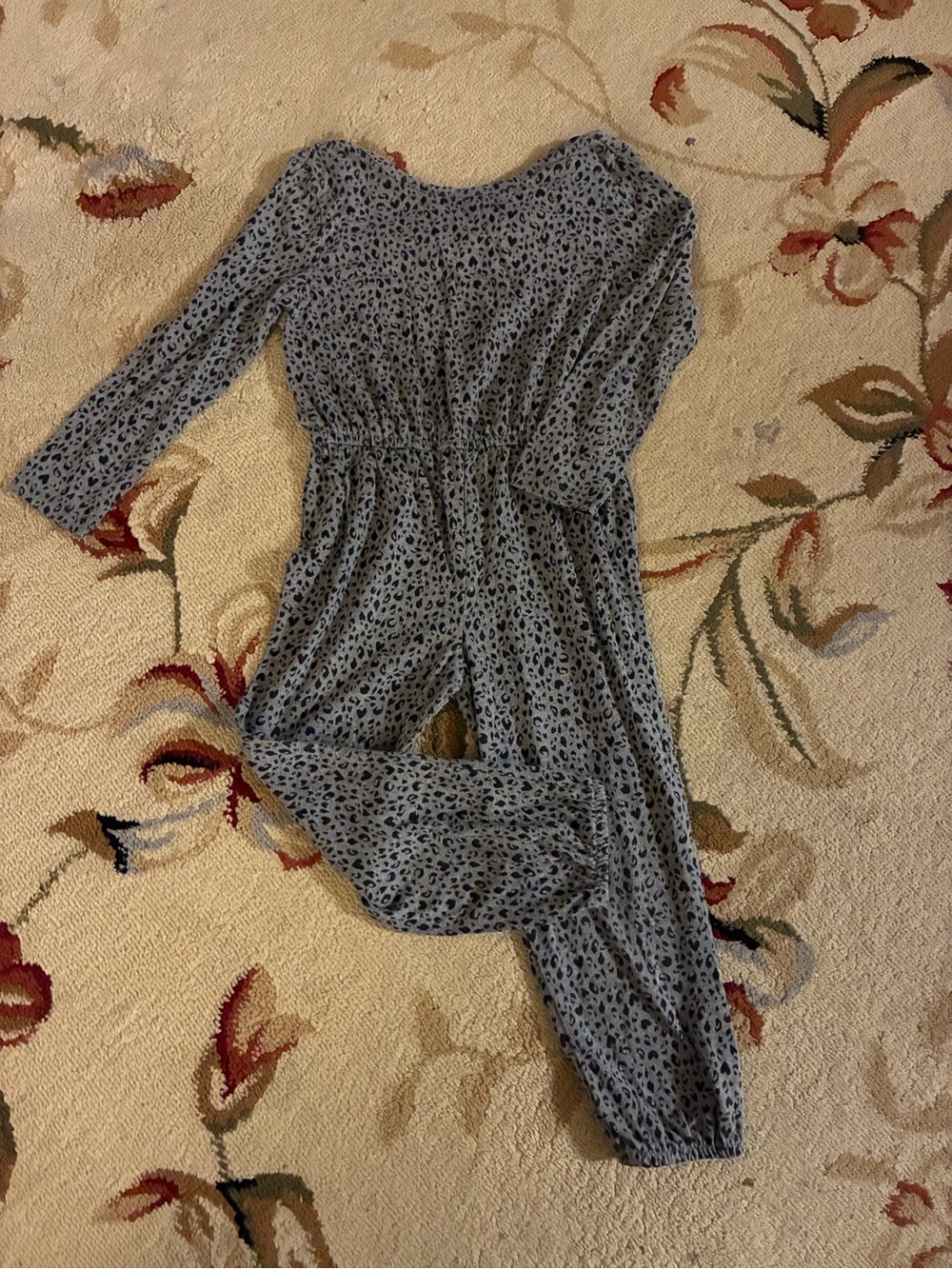 Old Navy Grey Leopard-Print Long-Sleeve Jumpsuit
